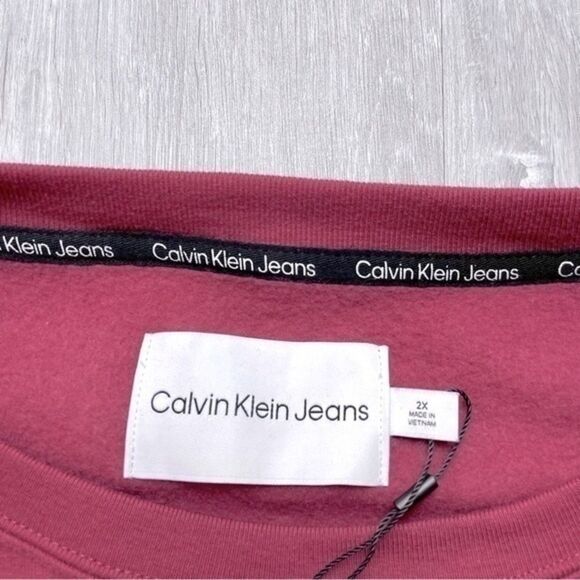 Women's Calvin Klein Red Sweatshirt 2X - Picture 4 of 6